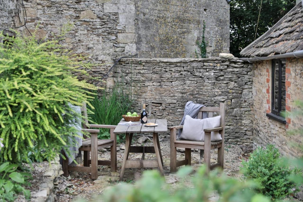 The Bothy Beverston Castle Tetbury Luaran gambar